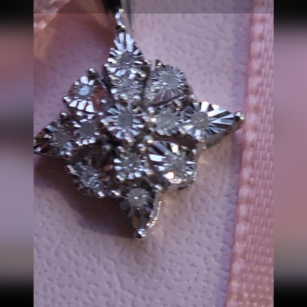 BRAND NEW Diamond 💎 Necklace absolutely beautiful 😍 - Picture 5 of 6